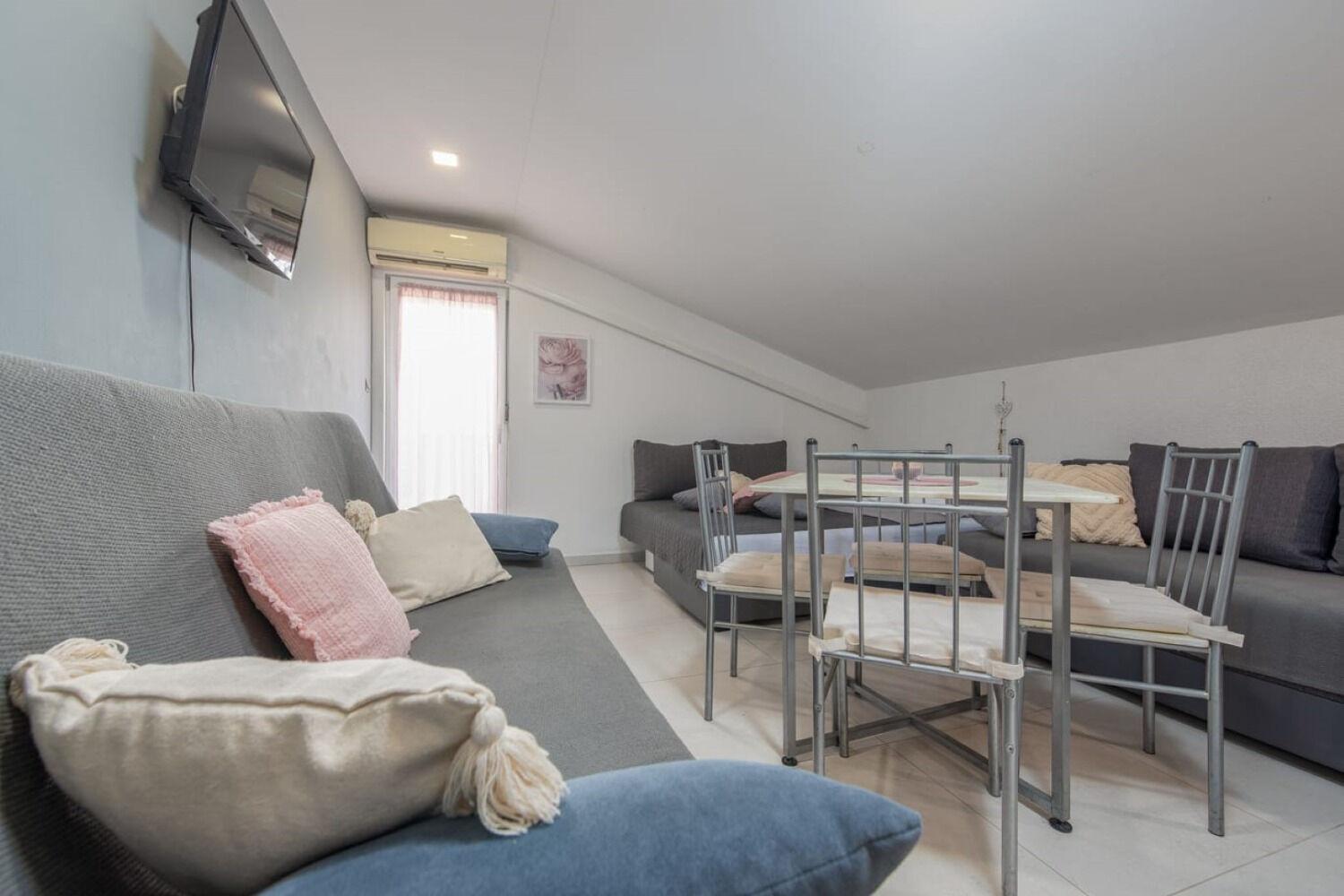 Apartments Mil - 30 M From Beach Рибарица Экстерьер фото